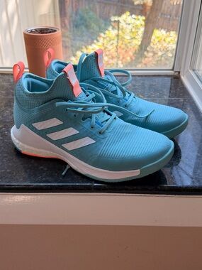 adidas Crazyflight Mid Shoe